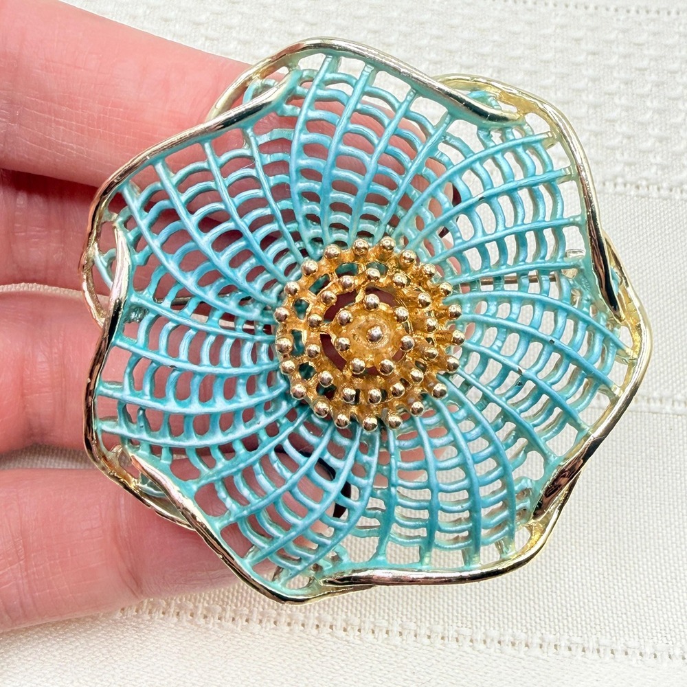 Vintage Blue & Gold Tone Enamel Spirograph Woven Texture Flower Brooch Pin